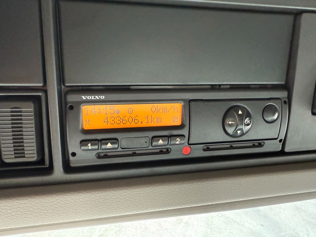 Pritsche Transporter, Transporter mit Doppelkabine Volvo FM 410 6x2 Euro 5: das Bild 7