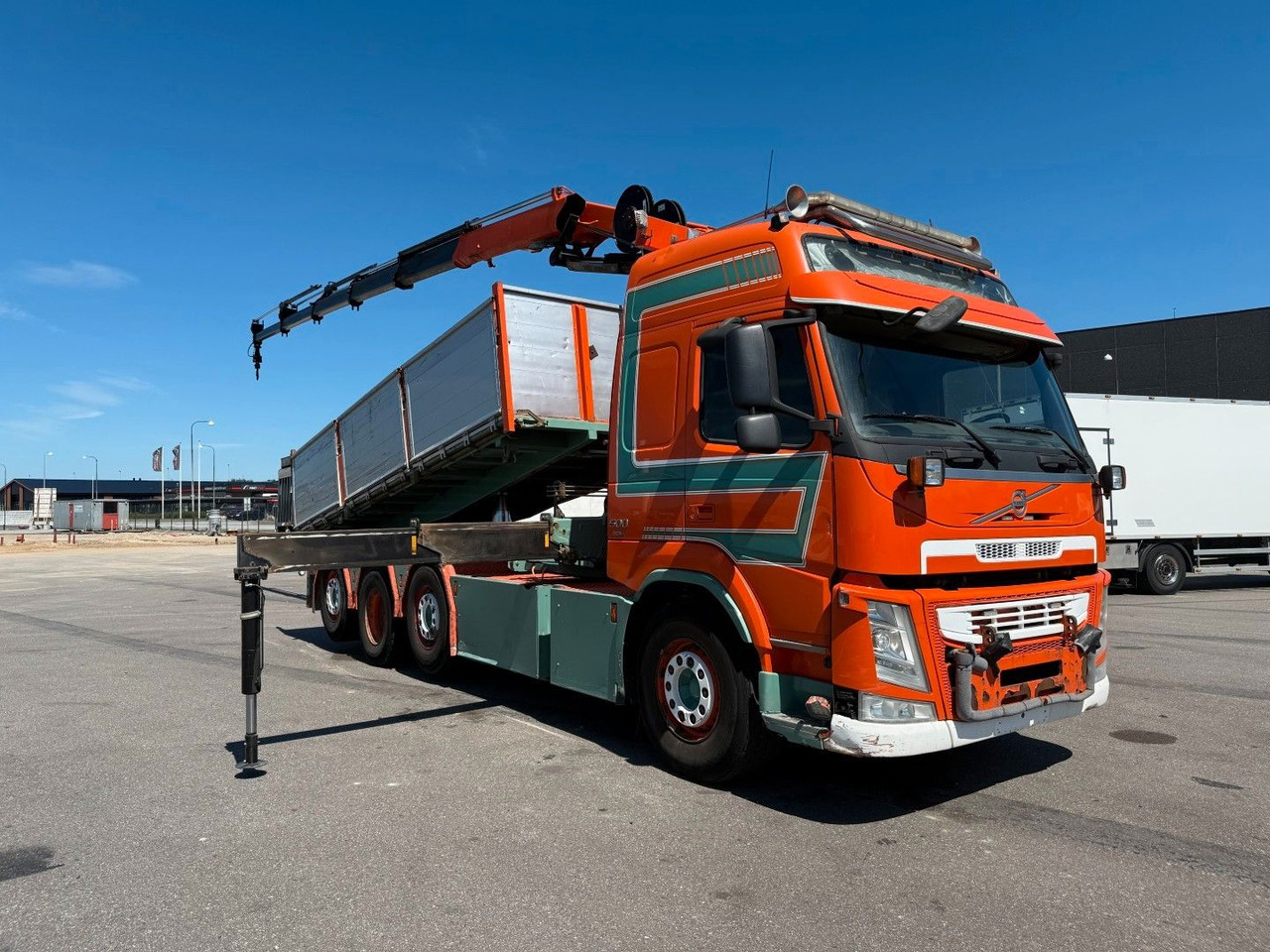 Volvo FM500 8x2*6 Crane HMF 2620 K5 Pendel Tipper - Autokran: das Bild 2 Volvo FM500 8x2*6 Crane HMF 2620 K5 Pendel Tipper - Autokran: das Bild 2