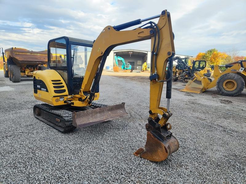 Caterpillar 302.5C - Minibagger: das Bild 3 Caterpillar 302.5C - Minibagger: das Bild 3