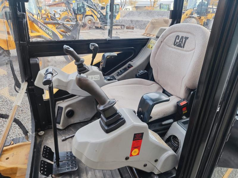 Caterpillar 302.5C - Minibagger: das Bild 5 Caterpillar 302.5C - Minibagger: das Bild 5