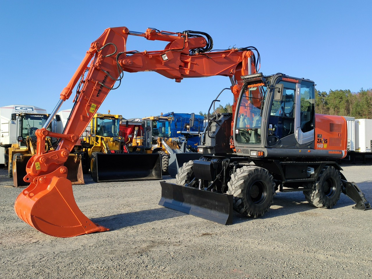Hitachi ZX140 Koparka Kołowa - Mobilbagger: das Bild 1 Hitachi ZX140 Koparka Kołowa - Mobilbagger: das Bild 1