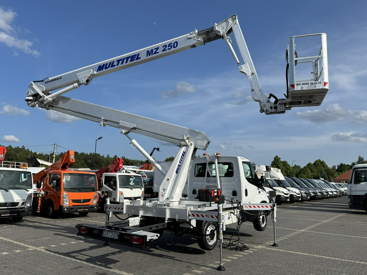 LKW mit Arbeitsbühne Iveco Daily 35S14: das Bild 17
