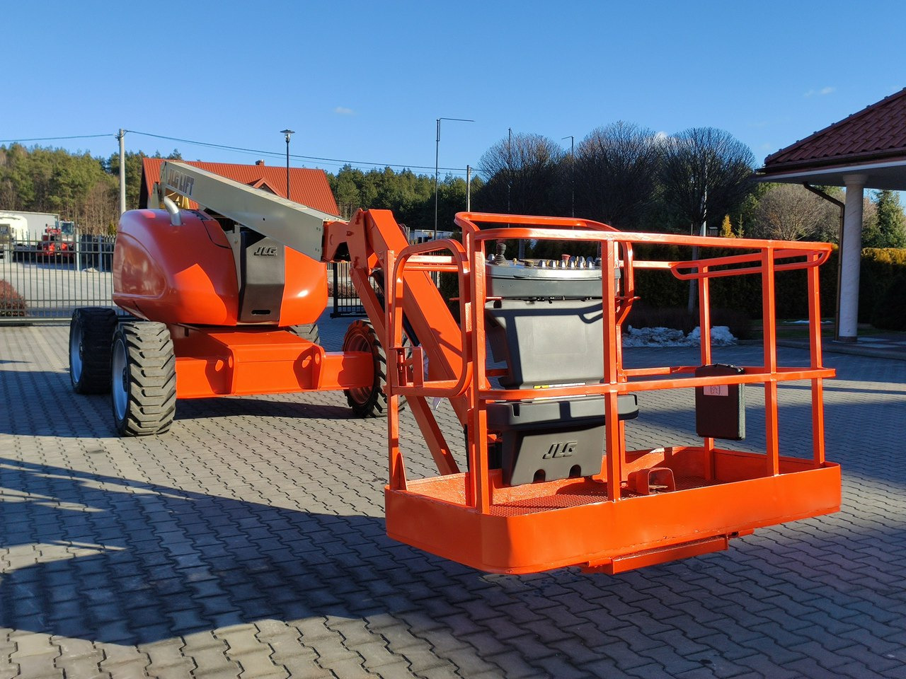 Gelenkarmbühne JLG 600AJ 4x4 PODNOŚNIK PRZEGUBOWY: das Bild 10