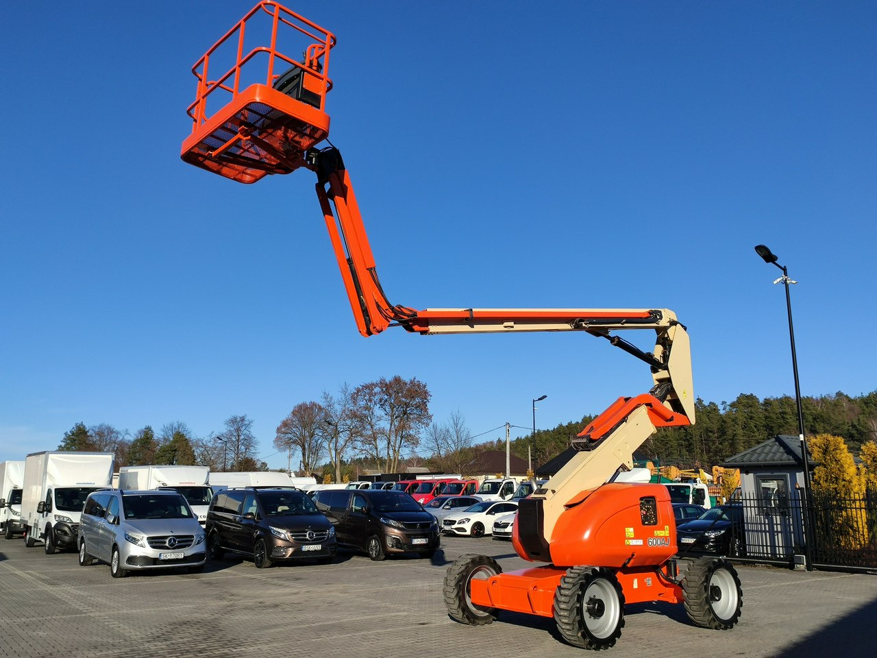Gelenkarmbühne JLG 600AJ 4x4 PODNOŚNIK PRZEGUBOWY: das Bild 14