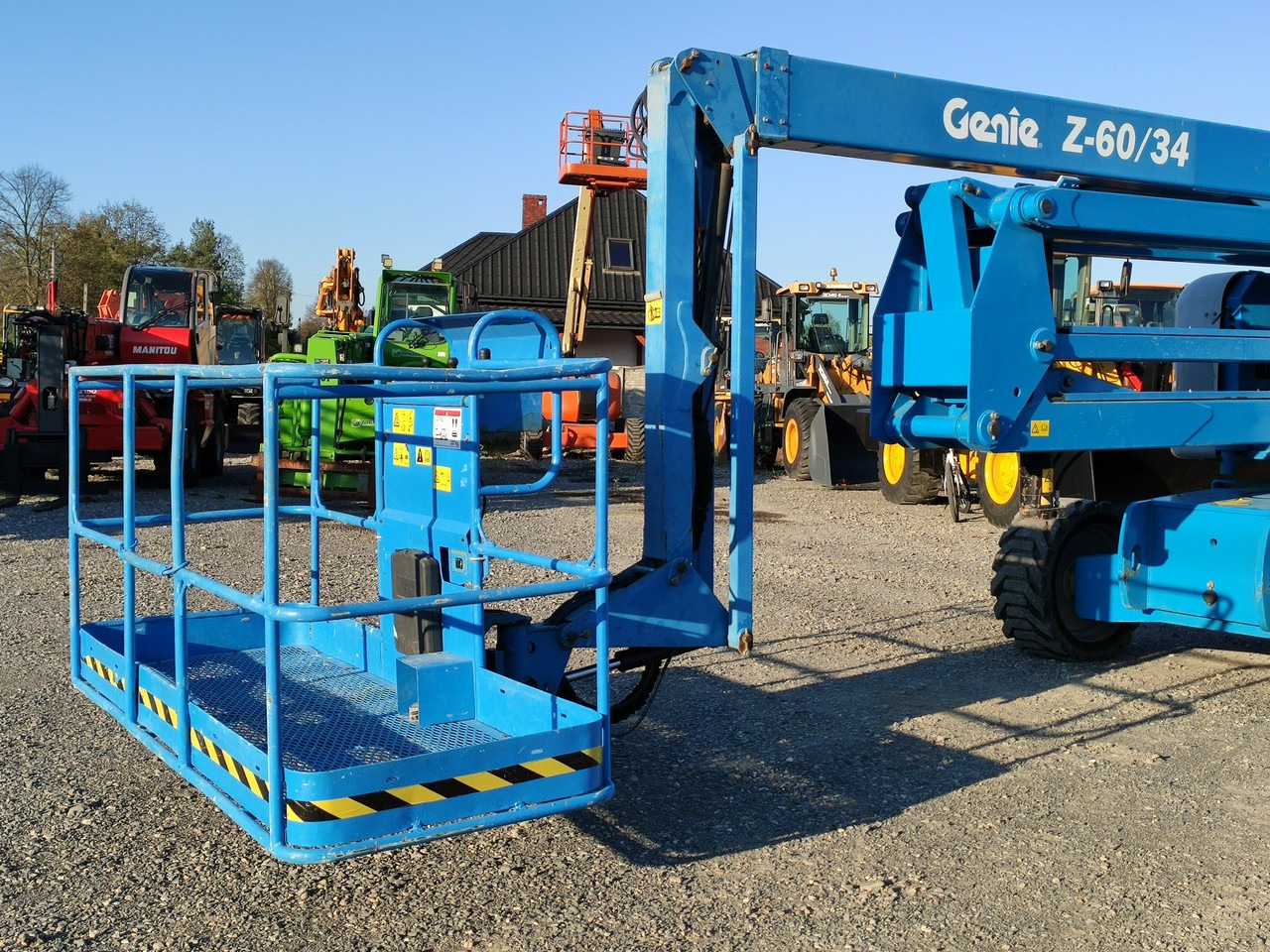 Manitou 200 ATJ,Genie Z60/34 PODNOŚNIK PRZEGUBOWY TELEKOPOWY JGL 4x4 4WD - Gelenkarmbühne: das Bild 3 Manitou 200 ATJ,Genie Z60/34 PODNOŚNIK PRZEGUBOWY TELEKOPOWY JGL 4x4 4WD - Gelenkarmbühne: das Bild 3