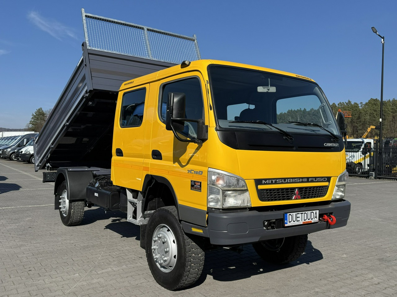 Mitsubishi Canter Fuso 4x4 17C18D 4.9/180KM Wywrotka 3-stronna - Kipper: das Bild 4 Mitsubishi Canter Fuso 4x4 17C18D 4.9/180KM Wywrotka 3-stronna - Kipper: das Bild 4