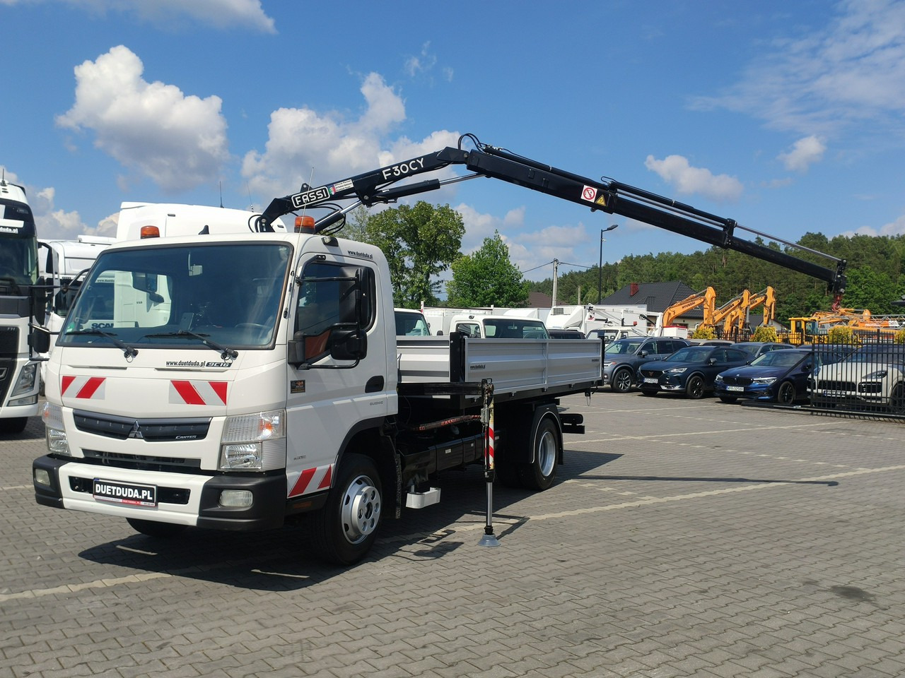 Mitsubishi Canter Fuso 9C18 3.0/180KM Automat, HDS FASSI F30 Wywrotka 3-str - Kipper: das Bild 1 Mitsubishi Canter Fuso 9C18 3.0/180KM Automat, HDS FASSI F30 Wywrotka 3-str - Kipper: das Bild 1