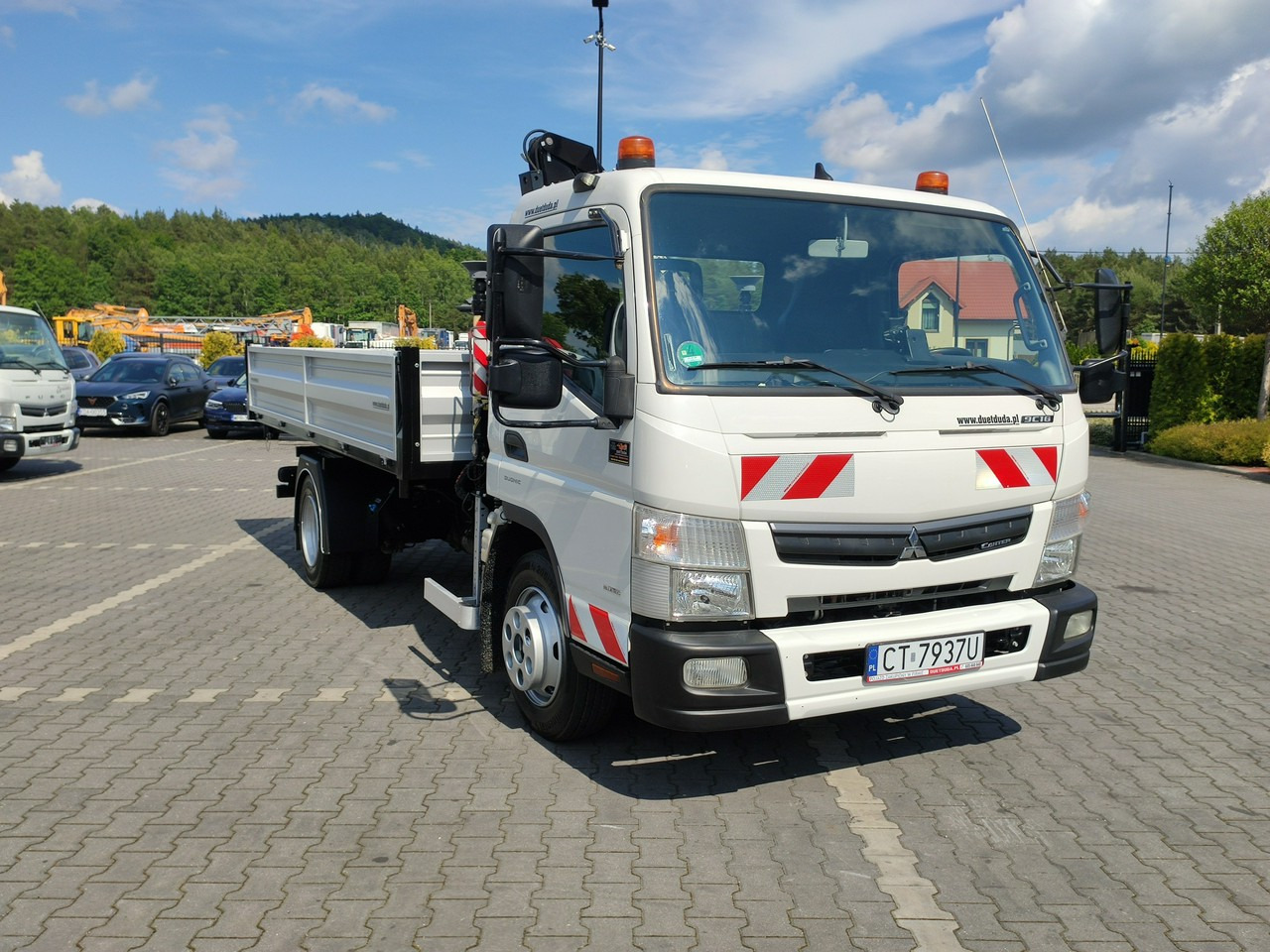 Mitsubishi Canter Fuso 9C18 3.0/180KM HDS FASSI F30 Wywrotka 3-stronna - Kipper: das Bild 3 Mitsubishi Canter Fuso 9C18 3.0/180KM HDS FASSI F30 Wywrotka 3-stronna - Kipper: das Bild 3