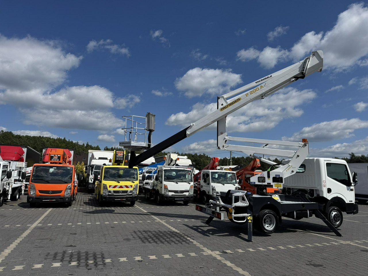 LKW mit Arbeitsbühne Nissan Cabstar: das Bild 10