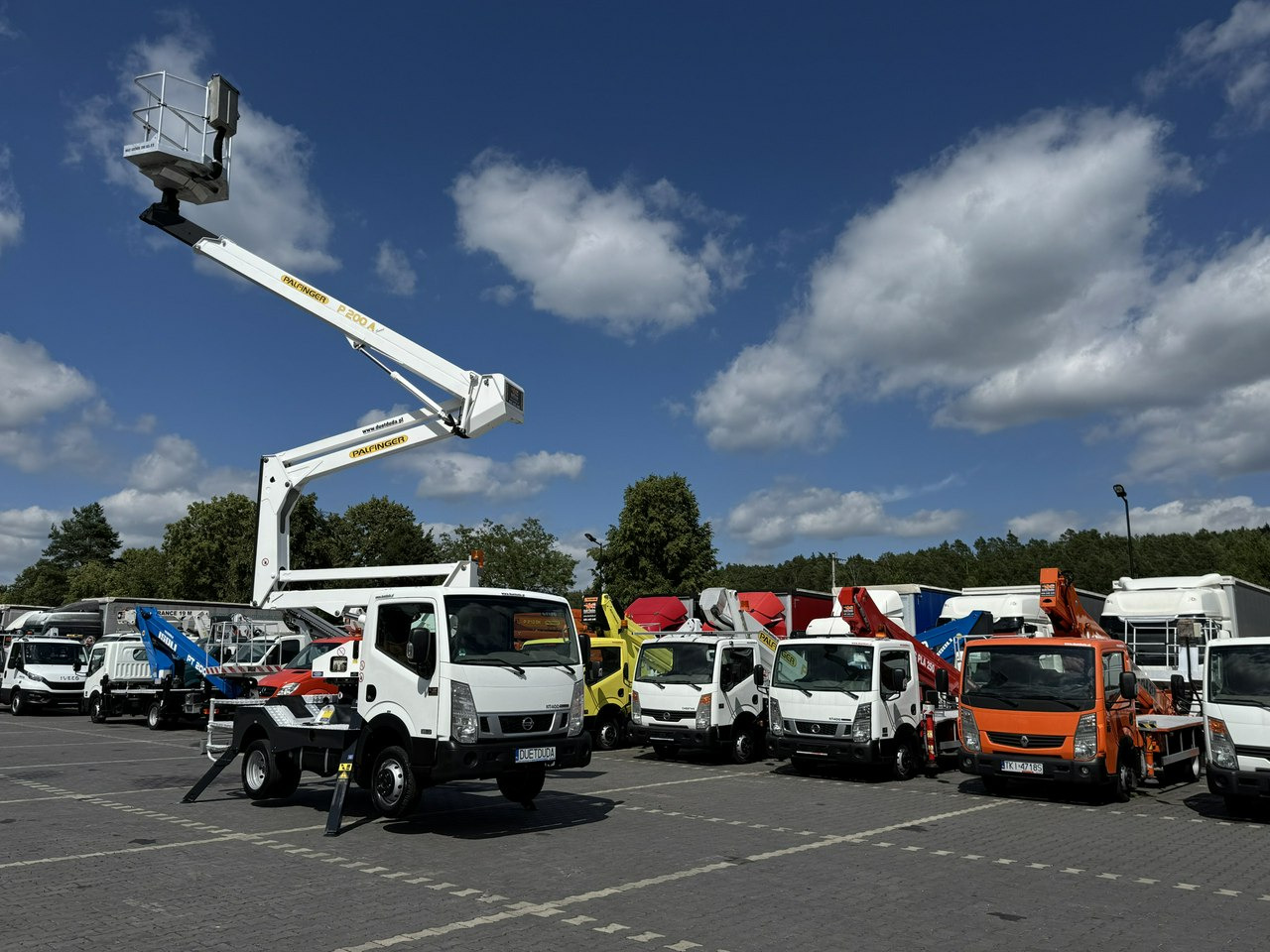 LKW mit Arbeitsbühne Nissan Cabstar: das Bild 6