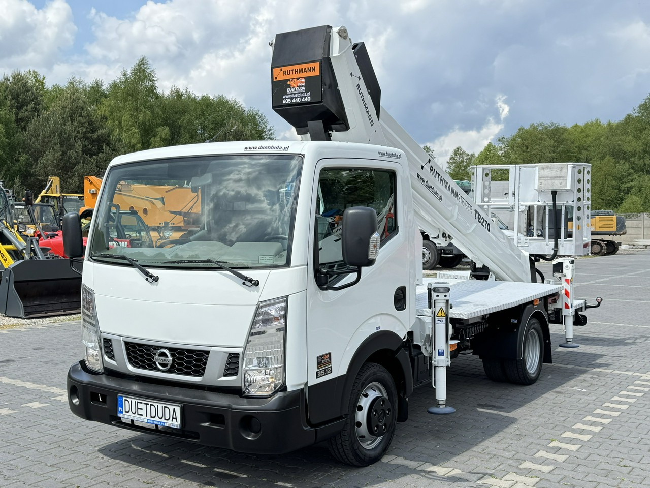 Nissan Cabstar - LKW mit Arbeitsbühne: das Bild 3 Nissan Cabstar - LKW mit Arbeitsbühne: das Bild 3