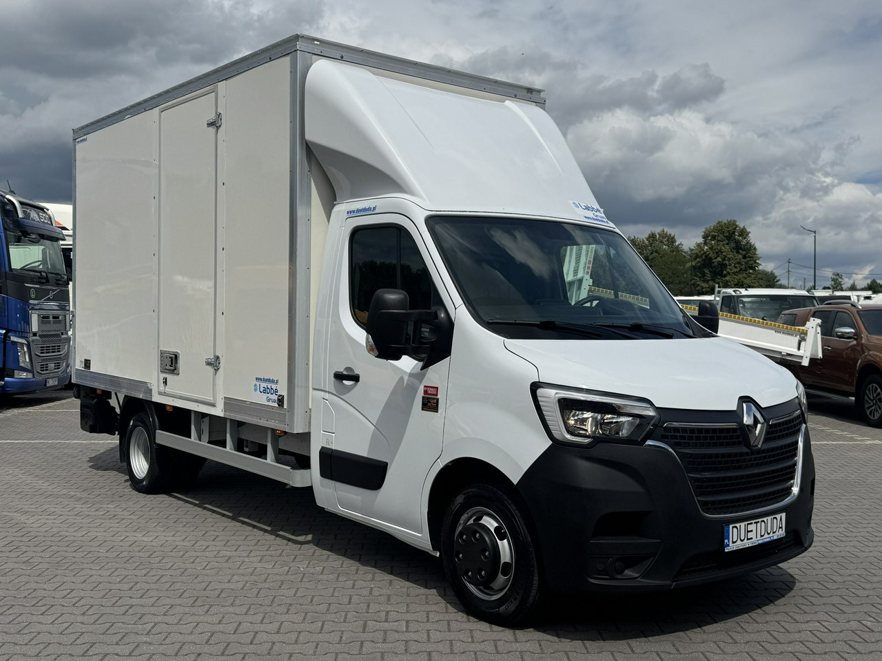 Renault Master - Koffer Transporter: das Bild 5 Renault Master - Koffer Transporter: das Bild 5