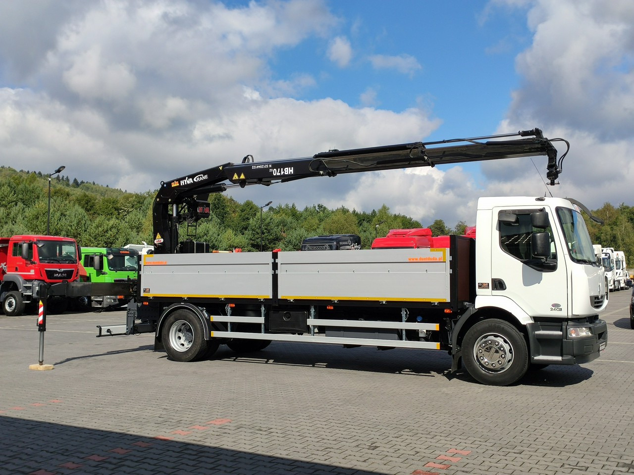 Renault Midlum 180.240DXI + HDS HYVA HB170E2 Udzwig 3.6Tony - Pritsche LKW, Autokran: das Bild 4 Renault Midlum 180.240DXI + HDS HYVA HB170E2 Udzwig 3.6Tony - Pritsche LKW, Autokran: das Bild 4