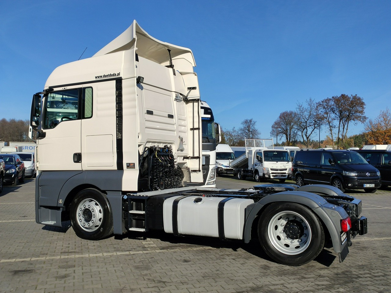 MAN TGX 18.440 Low Deck XLX EURO 6 Retarder SUPER STAN!!! - Sattelzugmaschine: das Bild 4 MAN TGX 18.440 Low Deck XLX EURO 6 Retarder SUPER STAN!!! - Sattelzugmaschine: das Bild 4