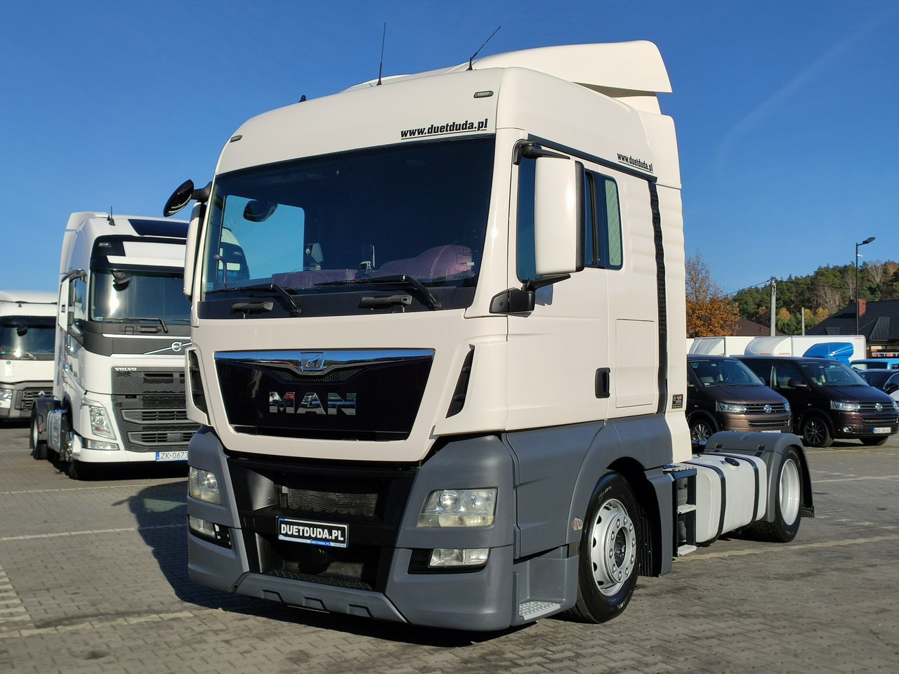 MAN TGX 18.440 Low Deck XLX EURO 6 Retarder SUPER STAN!!! - Sattelzugmaschine: das Bild 2 MAN TGX 18.440 Low Deck XLX EURO 6 Retarder SUPER STAN!!! - Sattelzugmaschine: das Bild 2