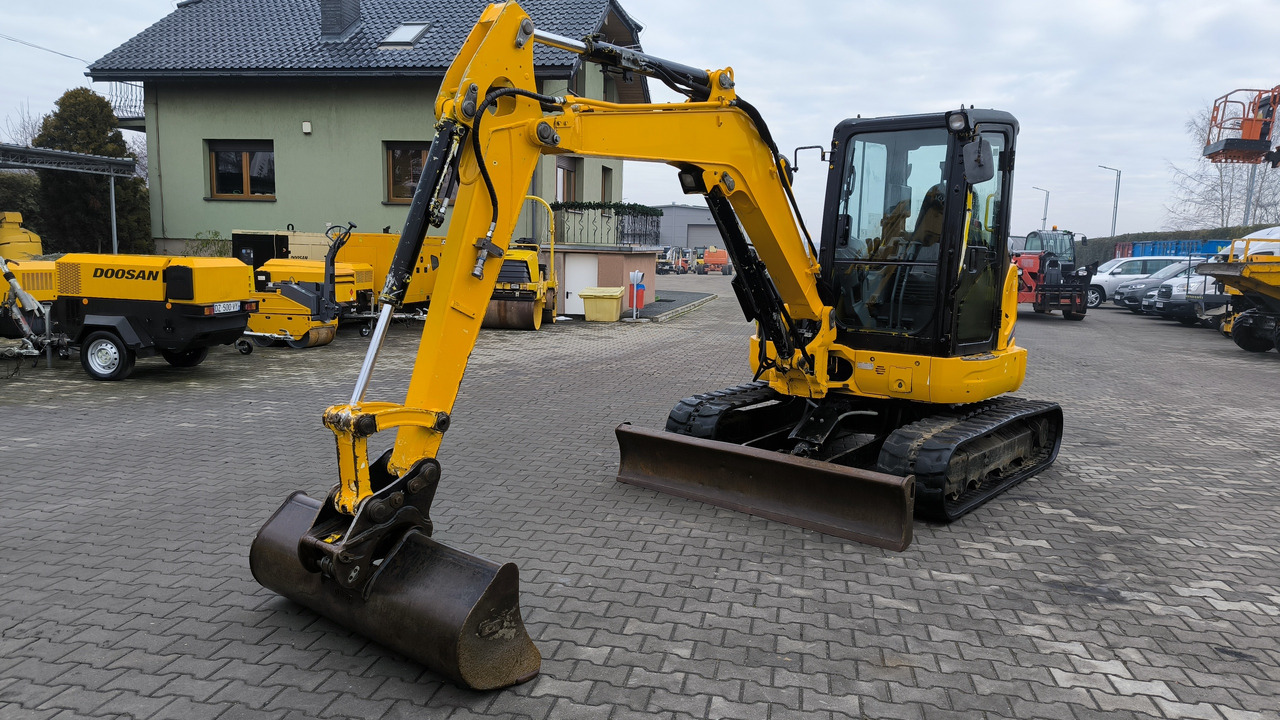 KUBOTA U 48 - 4 - Minibagger: das Bild 2 KUBOTA U 48 - 4 - Minibagger: das Bild 2