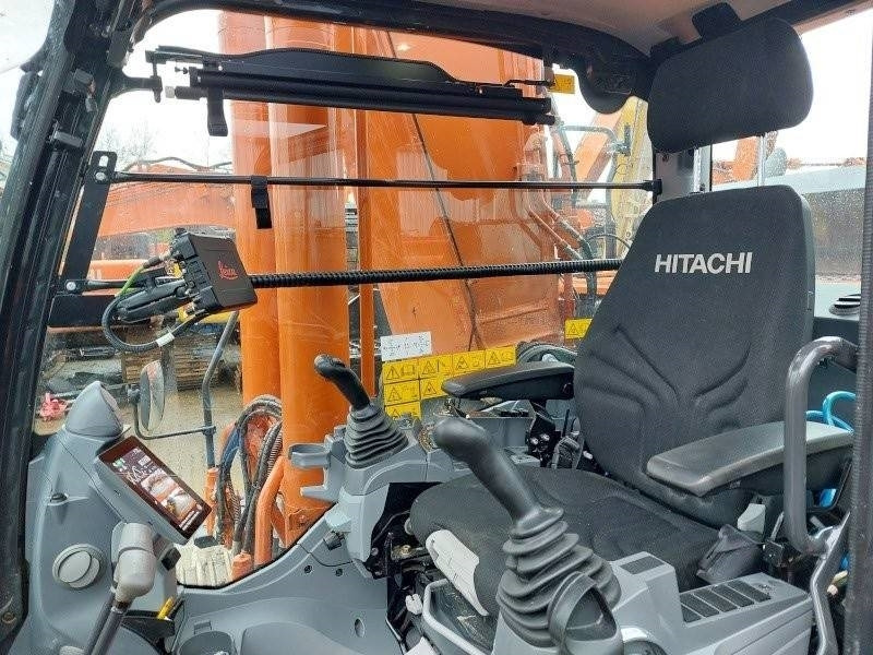 Bagger Hitachi ZX 350 LCN-7: das Bild 13