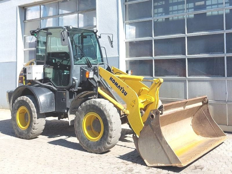 Komatsu WA 100 M-7 - Kompaktlader: das Bild 4 Komatsu WA 100 M-7 - Kompaktlader: das Bild 4