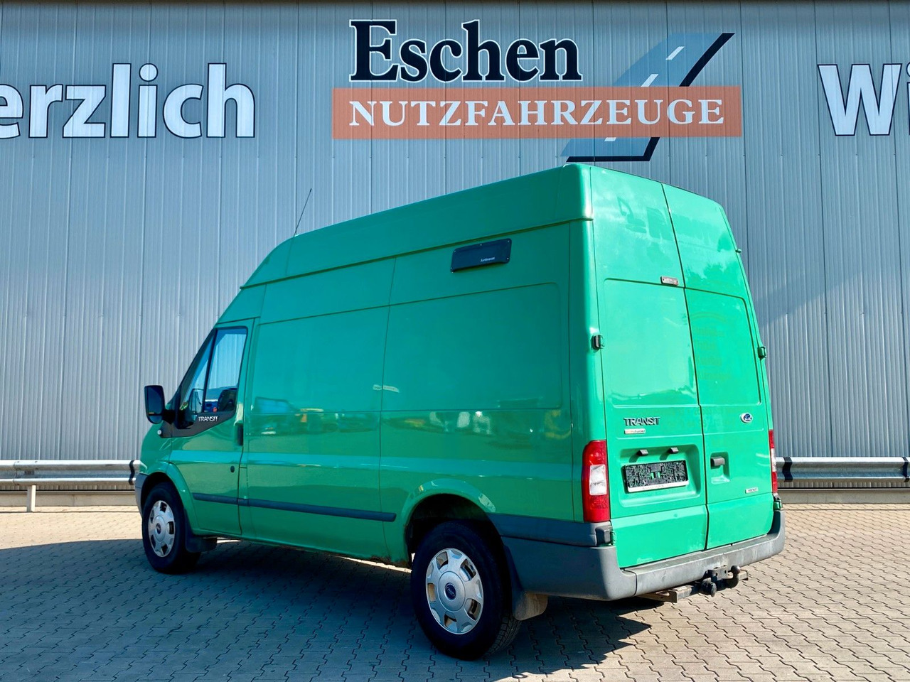 Ford 140 T 350 | Sortimo-Regal*AHK*3x Sitze*Klima - Personentransporter: das Bild 3 Ford 140 T 350 | Sortimo-Regal*AHK*3x Sitze*Klima - Personentransporter: das Bild 3