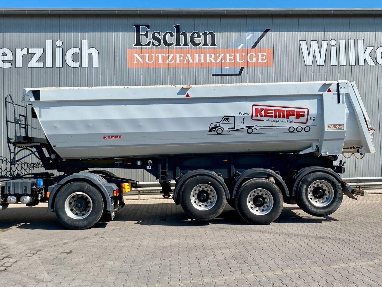 Kempf SKM 35/3 | Stahl 27m³*1+3.Achse liftbar*BPW*EBS - Kipper Auflieger: das Bild 2 Kempf SKM 35/3 | Stahl 27m³*1+3.Achse liftbar*BPW*EBS - Kipper Auflieger: das Bild 2