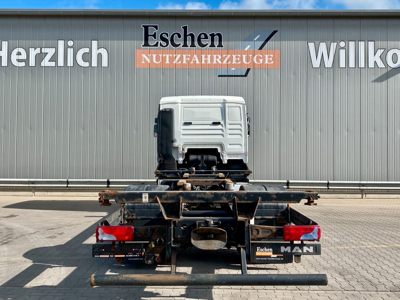 MAN TGA 18.350 LL Fahrschule*Driving school*5 Sitze MAN TGA 18.350 LL Fahrschule*Driving school*5 Sitze - Containerwagen/ Wechselfahrgestell LKW: das Bild 4 MAN TGA 18.350 LL Fahrschule*Driving school*5 Sitze MAN TGA 18.350 LL Fahrschule*Driving school*5 Sitze - Containerwagen/ Wechselfahrgestell LKW: das Bild 4