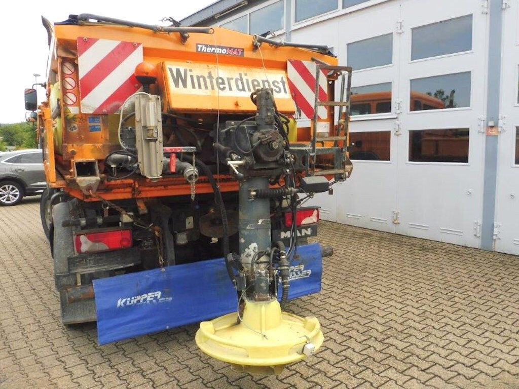 MAN TGM 13.240 4x4 BL - Kipper: das Bild 2 MAN TGM 13.240 4x4 BL - Kipper: das Bild 2