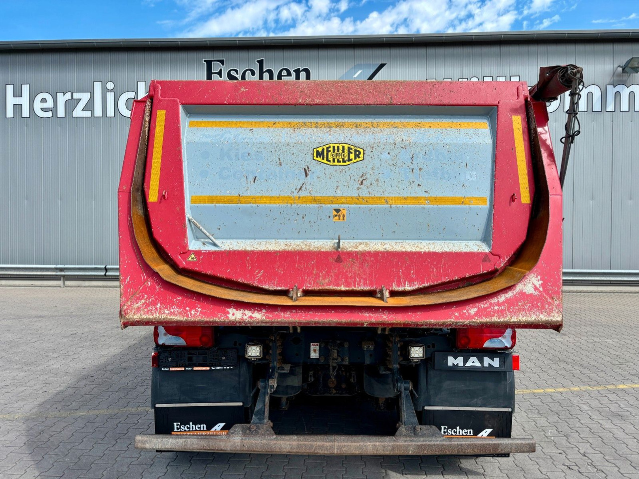 MAN TGS 35.420 8x4 BL | MEILLER*Rollplane*Navi*Klima - Absetzkipper: das Bild 5 MAN TGS 35.420 8x4 BL | MEILLER*Rollplane*Navi*Klima - Absetzkipper: das Bild 5