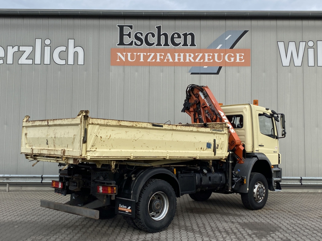Kipper Mercedes-Benz 1833 4x4 AK / Atlas 105.2-AS Kran: das Bild 6