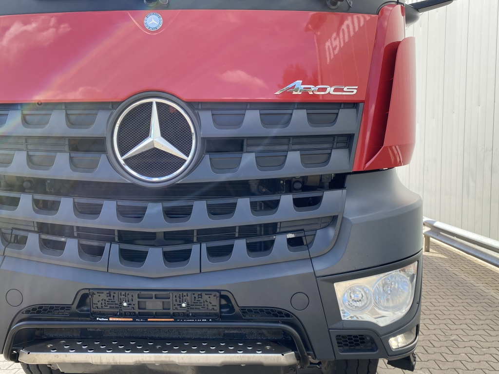 Kipper Mercedes-Benz 3345 6x6: das Bild 10