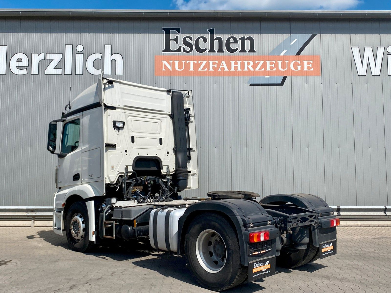 Mercedes-Benz 1843 LS Actros | Kipphydraulik*1.Hand*Alufelgen - Sattelzugmaschine: das Bild 3 Mercedes-Benz 1843 LS Actros | Kipphydraulik*1.Hand*Alufelgen - Sattelzugmaschine: das Bild 3