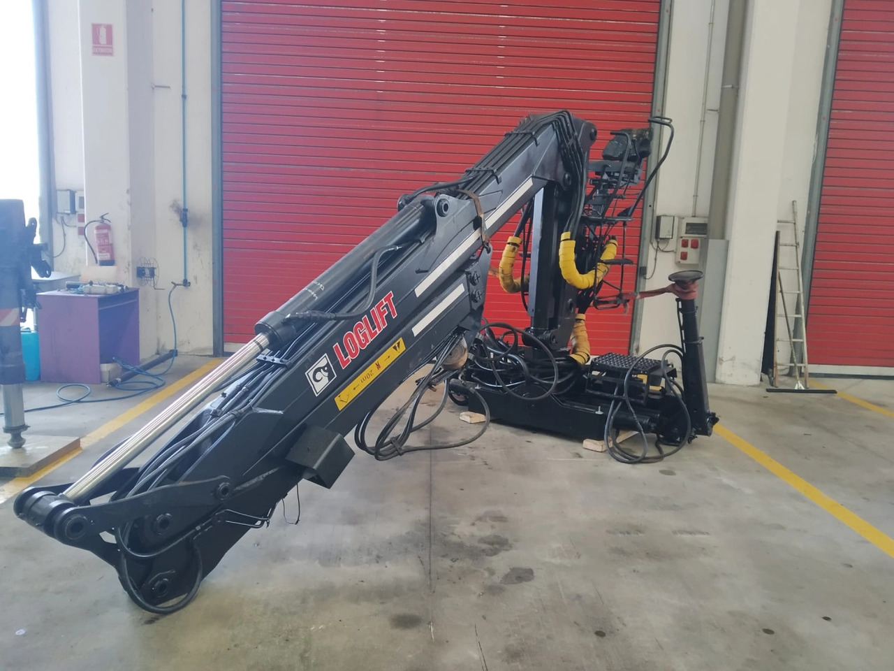 Grúa LOGLIFT 120S79R - Ladekran für LKW: das Bild 4 Grúa LOGLIFT 120S79R - Ladekran für LKW: das Bild 4