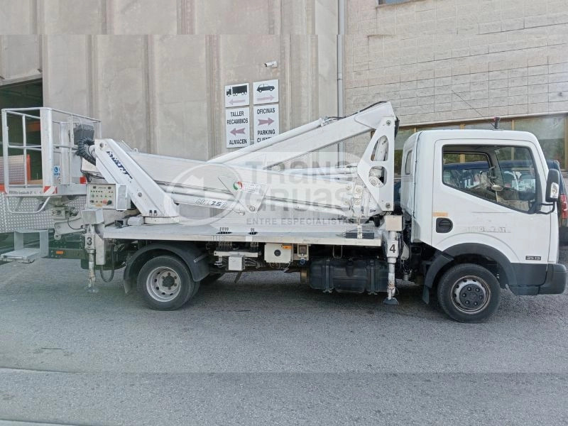 MULTITEL NISSAN NT 400 + MX 250 - LKW mit Arbeitsbühne: das Bild 1 MULTITEL NISSAN NT 400 + MX 250 - LKW mit Arbeitsbühne: das Bild 1