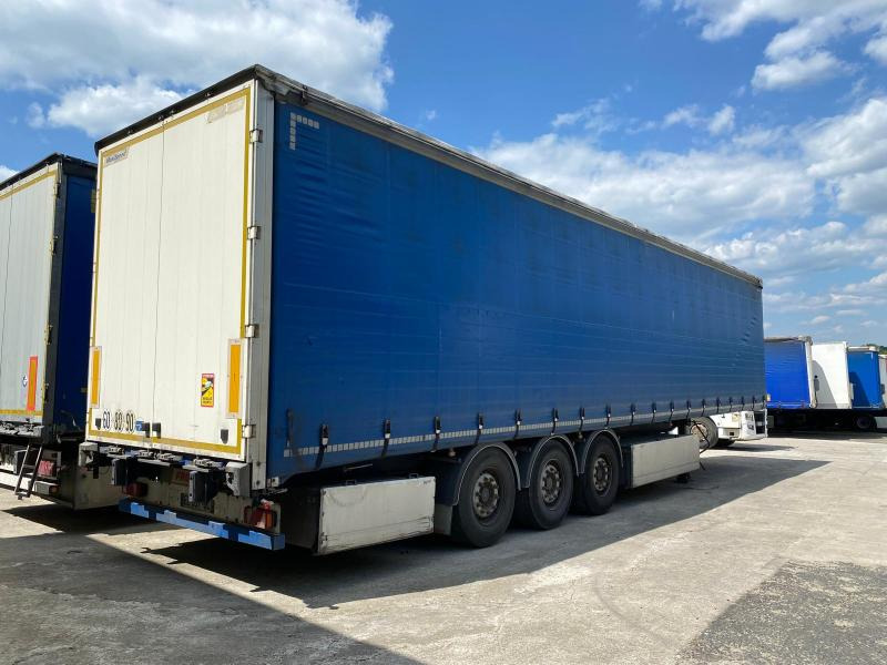 Fruehauf - Planenauflieger: das Bild 1 Fruehauf - Planenauflieger: das Bild 1