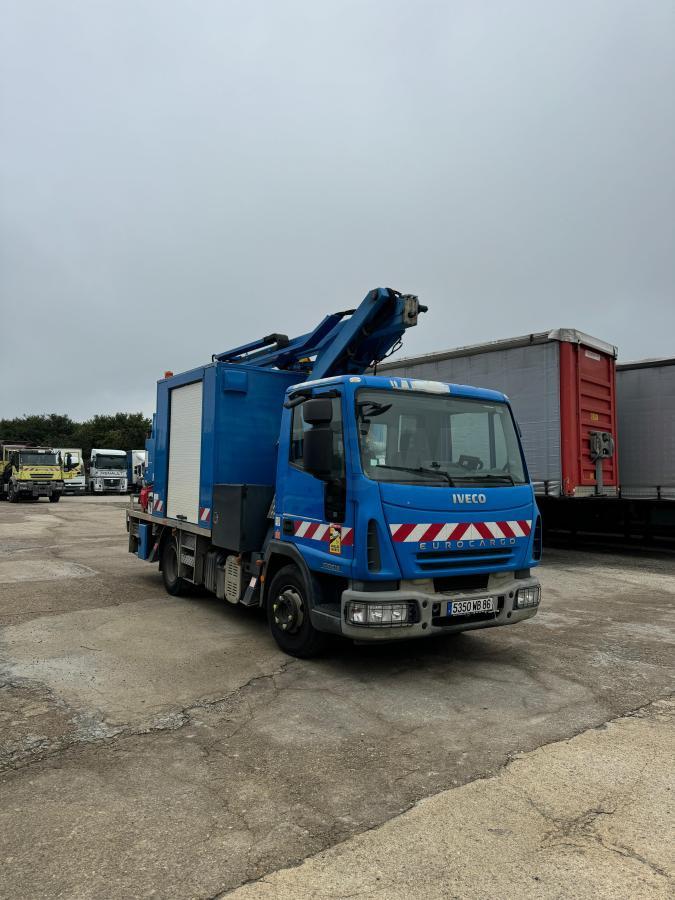 Iveco Eurocargo 100E18 - LKW mit Arbeitsbühne: das Bild 3 Iveco Eurocargo 100E18 - LKW mit Arbeitsbühne: das Bild 3