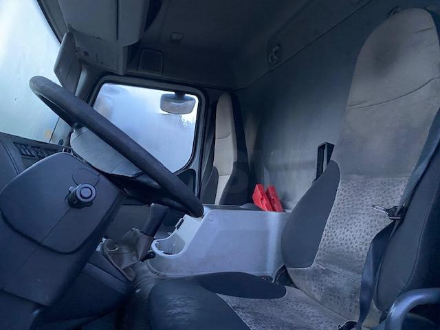 Renault Midlum 180 - Koffer LKW: das Bild 4 Renault Midlum 180 - Koffer LKW: das Bild 4