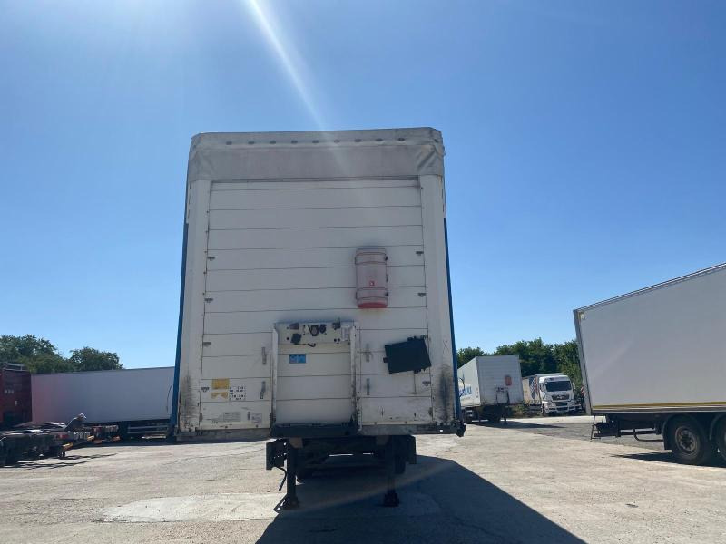 Schmitz Cargobull - Planenauflieger: das Bild 2 Schmitz Cargobull - Planenauflieger: das Bild 2
