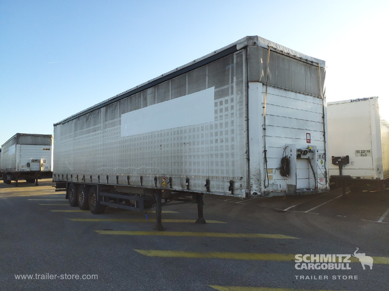 SCHMITZ Curtainsider Standard - Planenauflieger: das Bild 1 SCHMITZ Curtainsider Standard - Planenauflieger: das Bild 1