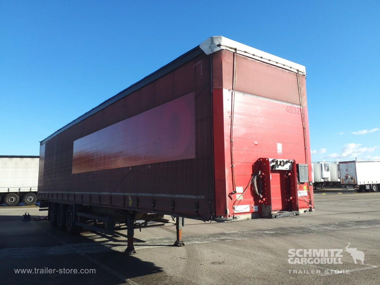 SCHMITZ Curtainsider Standard - Planenauflieger: das Bild 1 SCHMITZ Curtainsider Standard - Planenauflieger: das Bild 1