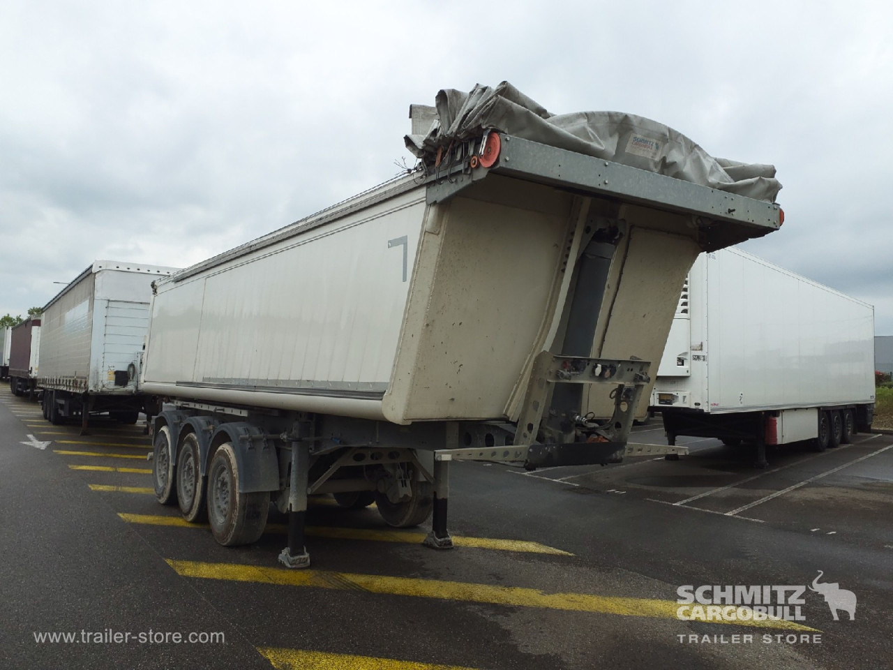 SCHMITZ Tipper Alu-square sided body 27m³ - Kipper Auflieger: das Bild 1 SCHMITZ Tipper Alu-square sided body 27m³ - Kipper Auflieger: das Bild 1