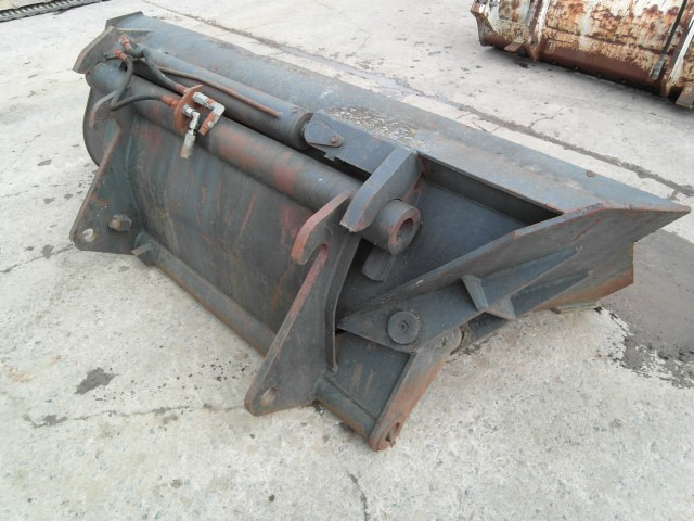 Seitenkippschaufel - Ladeschaufel: das Bild 3 Seitenkippschaufel - Ladeschaufel: das Bild 3