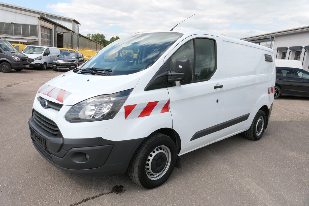 FORD Transit Custom 2,2l TDCI L1H1 KLIMA SORTIMO WERK - Kleintransporter: das Bild 2 FORD Transit Custom 2,2l TDCI L1H1 KLIMA SORTIMO WERK - Kleintransporter: das Bild 2