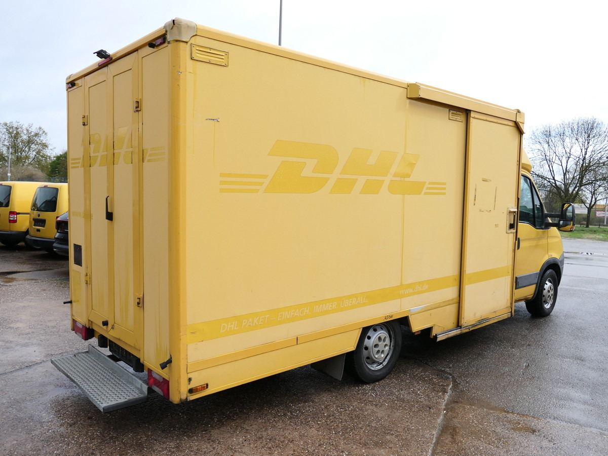 IVECO Daily 35 S11 C30C AUTOMATIK KAMERA MAXI Regale D - Koffer Transporter: das Bild 4 IVECO Daily 35 S11 C30C AUTOMATIK KAMERA MAXI Regale D - Koffer Transporter: das Bild 4