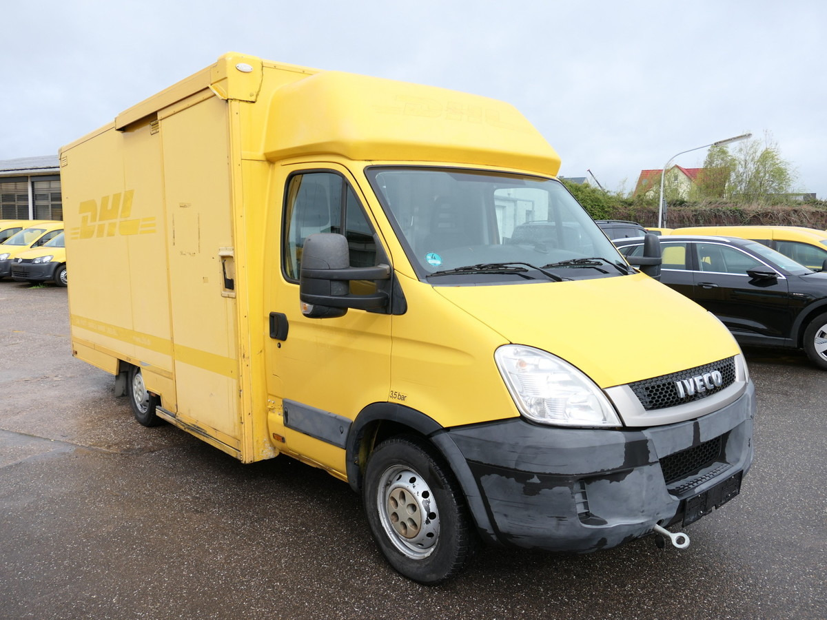 IVECO Daily 35 S11 C30C AUTOMATIK KAMERA MAXI Regale D - Koffer Transporter: das Bild 2 IVECO Daily 35 S11 C30C AUTOMATIK KAMERA MAXI Regale D - Koffer Transporter: das Bild 2