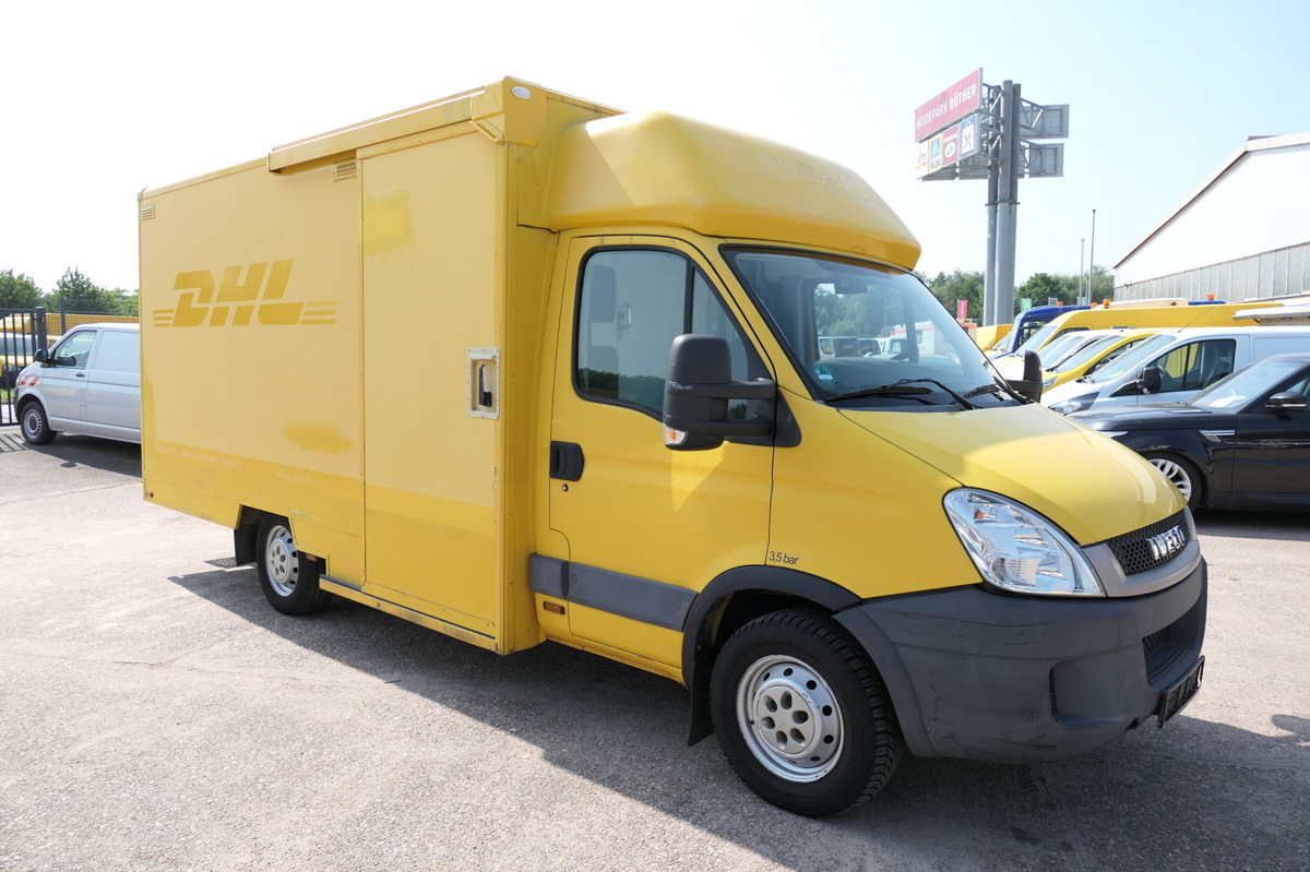 IVECO Daily 35 S11 C30C AUTOMATIK KAMERA MAXI Regale L - Koffer Transporter: das Bild 2 IVECO Daily 35 S11 C30C AUTOMATIK KAMERA MAXI Regale L - Koffer Transporter: das Bild 2