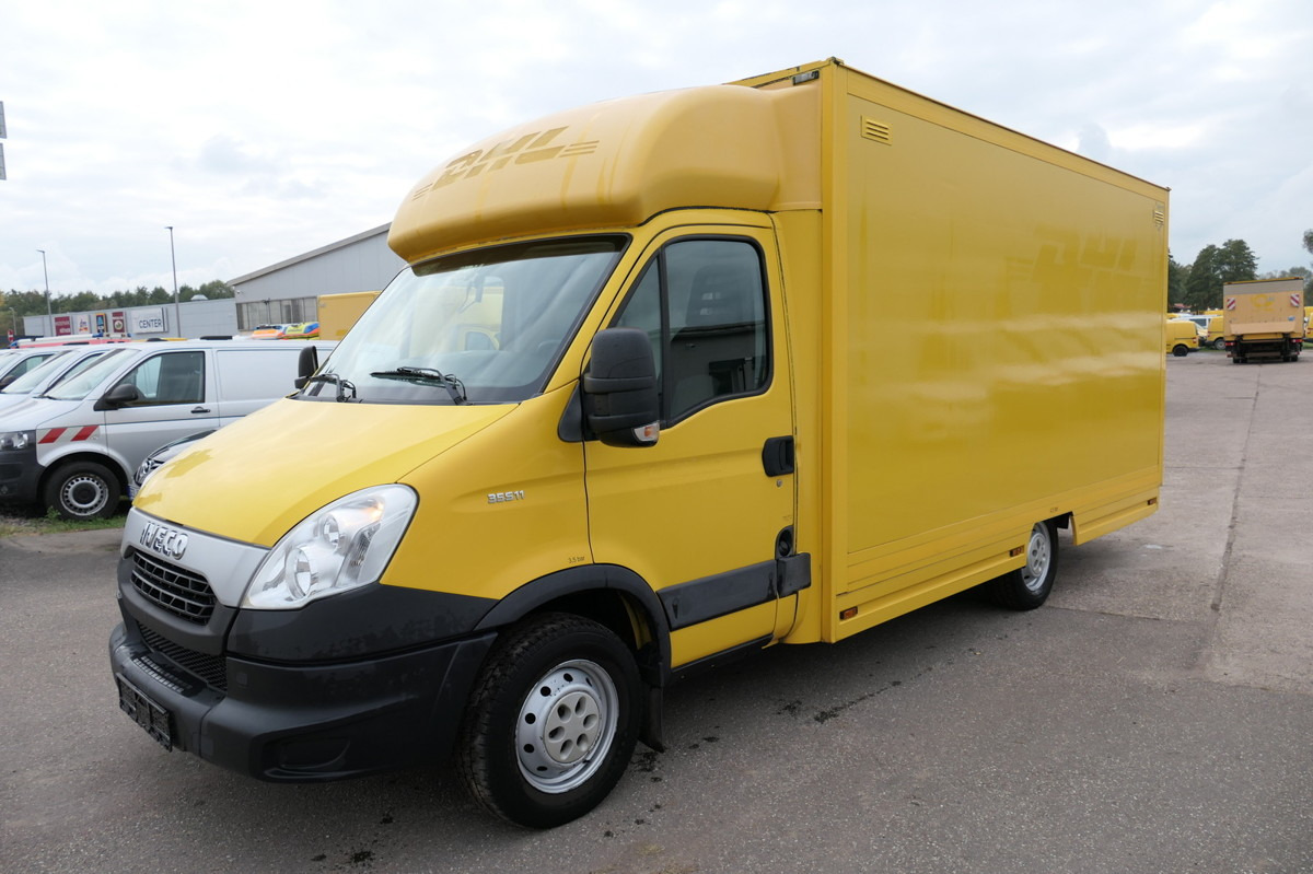 IVECO Daily 35 S11 C30C AUTOMATIK KAMERA Regale LUFT D - Koffer Transporter: das Bild 1 IVECO Daily 35 S11 C30C AUTOMATIK KAMERA Regale LUFT D - Koffer Transporter: das Bild 1