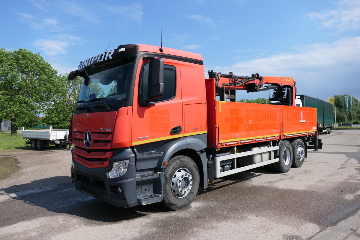 Autokran, Pritsche LKW MERCEDES-BENZ Actros 2545 Palfinger-Kran PK18001L Retarder Bau: das Bild 1