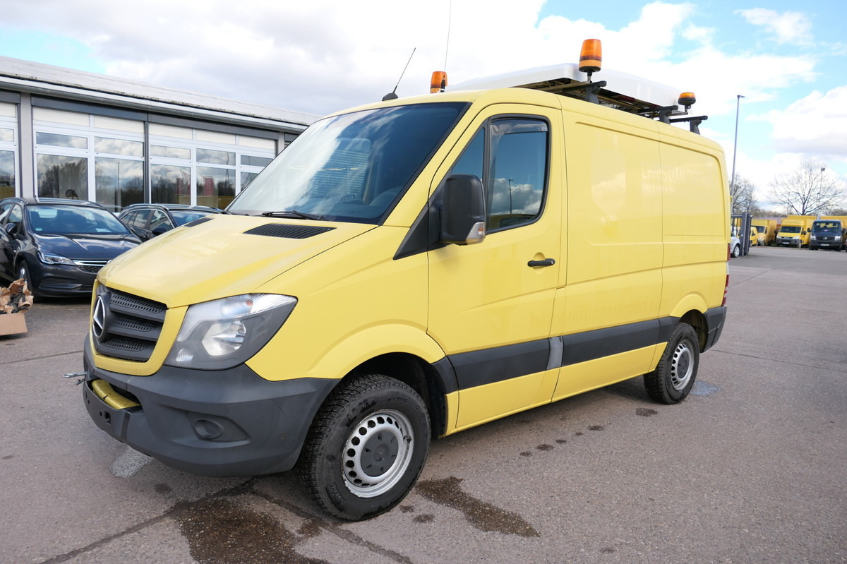 MERCEDES-BENZ Sprinter 216 CDI KLIMA - Begleitfahrzeug SCHLAFB - Kleintransporter: das Bild 2 MERCEDES-BENZ Sprinter 216 CDI KLIMA - Begleitfahrzeug SCHLAFB - Kleintransporter: das Bild 2