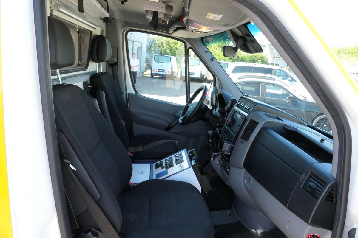 MERCEDES-BENZ Sprinter 519 CDI Klima Krankenwagen - Krankenwagen: das Bild 5 MERCEDES-BENZ Sprinter 519 CDI Klima Krankenwagen - Krankenwagen: das Bild 5