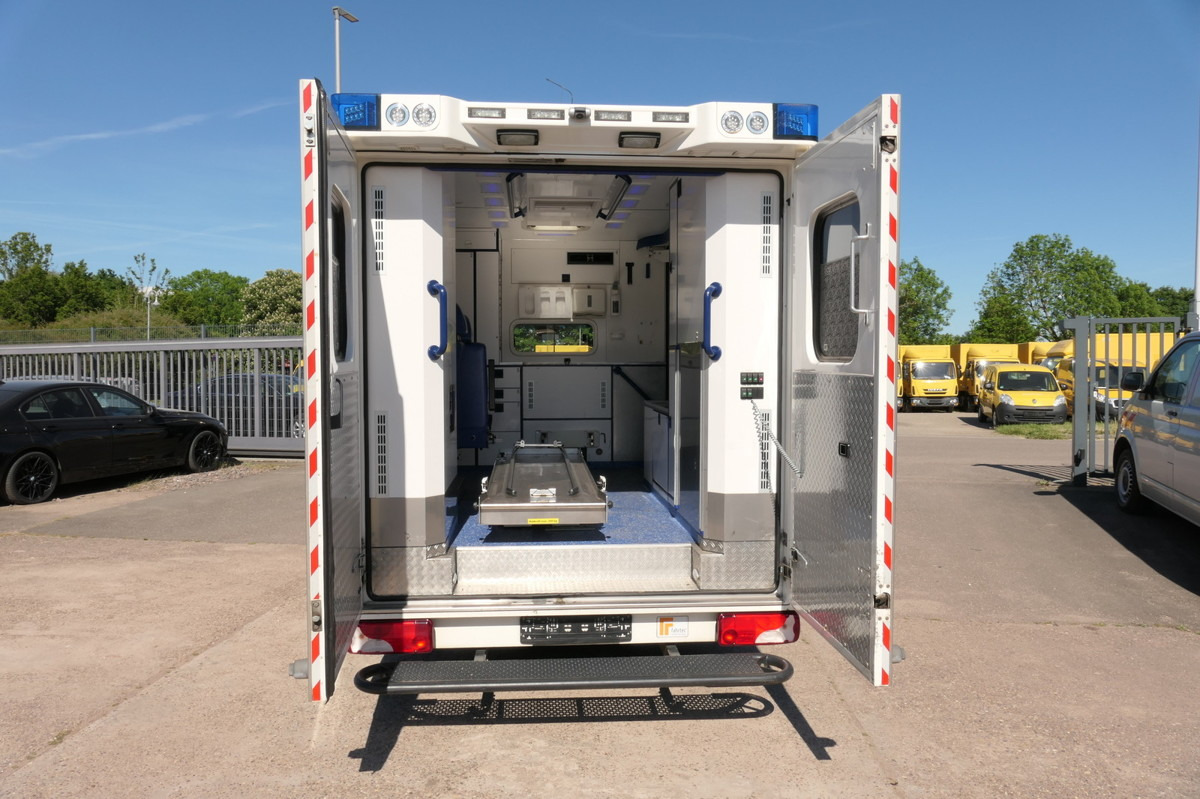 MERCEDES-BENZ Sprinter 519 CDI Klima Krankenwagen – Finanzierungsleasing MERCEDES-BENZ Sprinter 519 CDI Klima Krankenwagen: das Bild 9