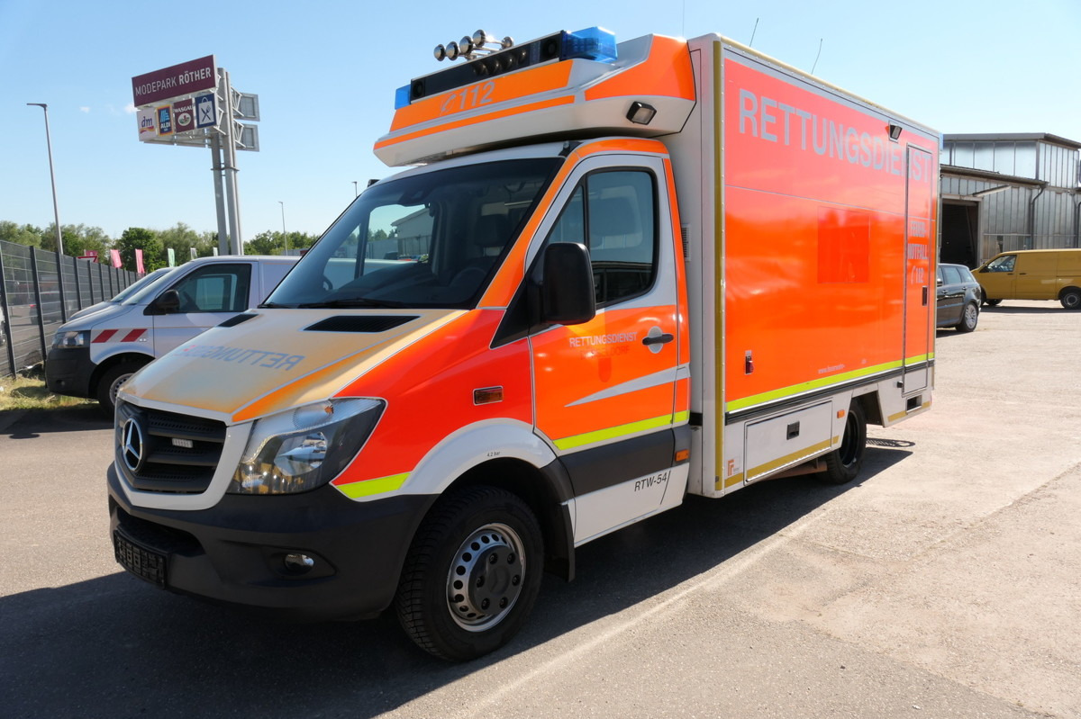 MERCEDES-BENZ Sprinter 519 CDI Klima Krankenwagen - Krankenwagen: das Bild 1 MERCEDES-BENZ Sprinter 519 CDI Klima Krankenwagen - Krankenwagen: das Bild 1